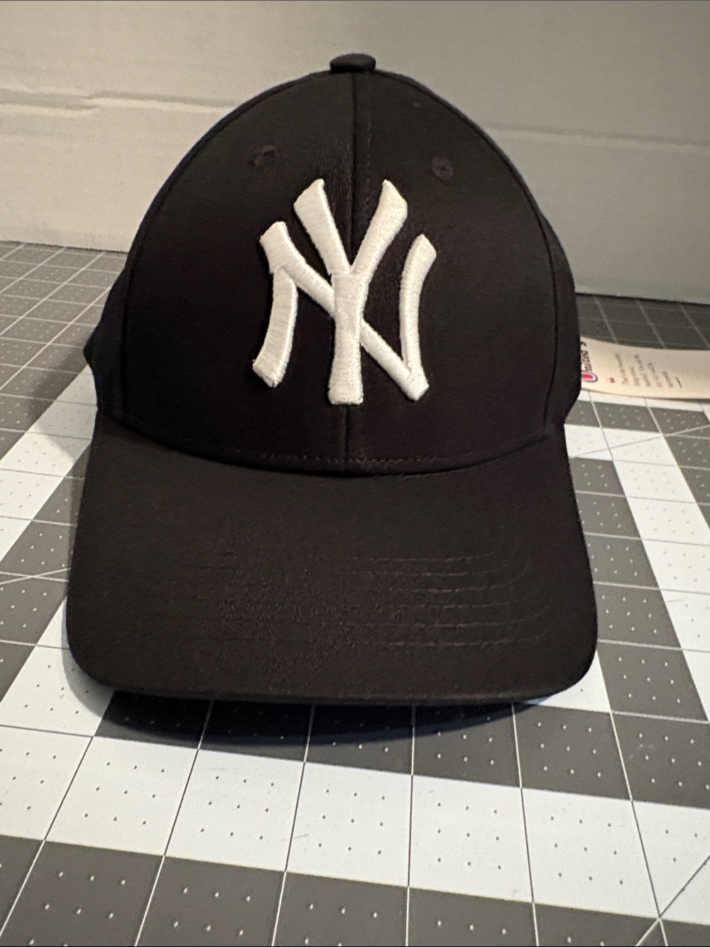 New York Yankees Black Baseball Cap with White Logo